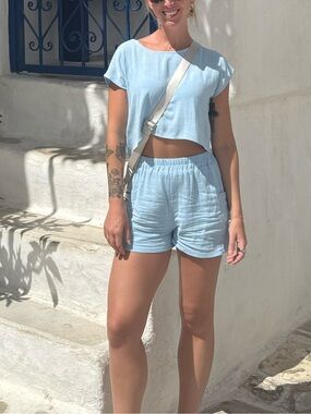 Light blue short and crop top set